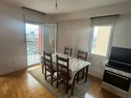 Izdavanje, trosoban stan, 93m2, Kruševac, Podgorica