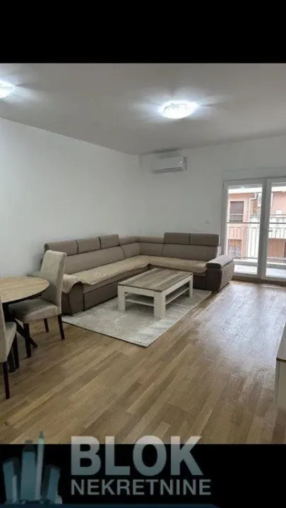 Izdavanje, jednosoban stan, 58m², Vezirov Most, Podgorica