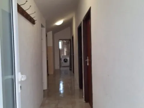 Rent, three bedroom apartment, 90m², Dobrota, Kotor - image 9