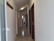 Izdavanje, trosoban stan, 90m², Dobrota, Kotor - image 9