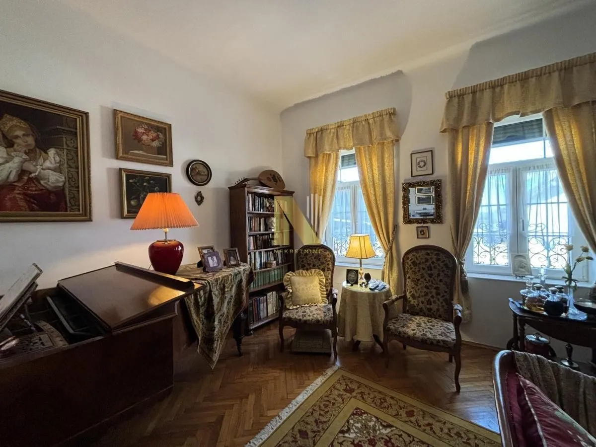 Prodaja, kuća, 384m², Sremski Karlovci, Novi Sad