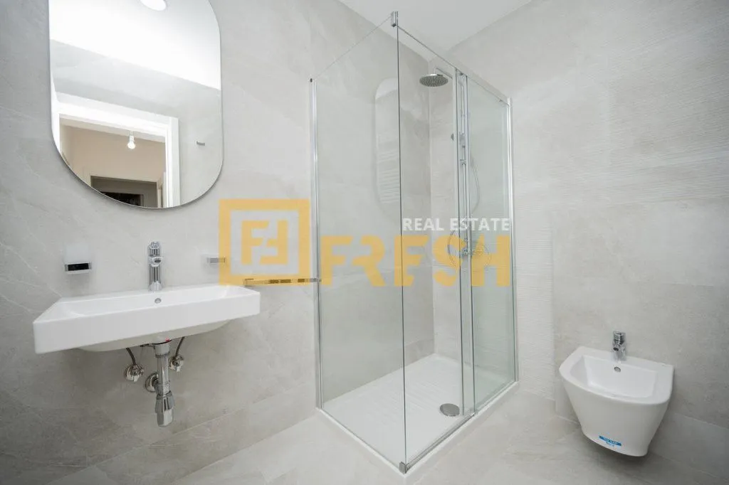 Rent, two bedroom apartment, 72m², City Kvart, Podgorica