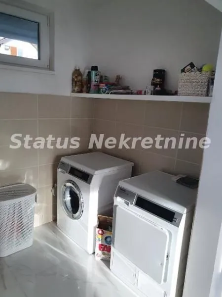 Prodaja, kuća, 360m², Irig, Srbija