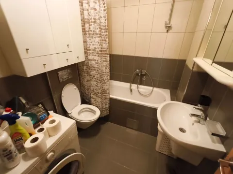 Rent, three bedroom apartment, 90m², Centar, Podgorica - image 8