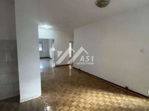 Rent, three bedroom apartment, 85m², Bulevar Oslobodjenja, Novi Sad Sve Podlokacije - image 4
