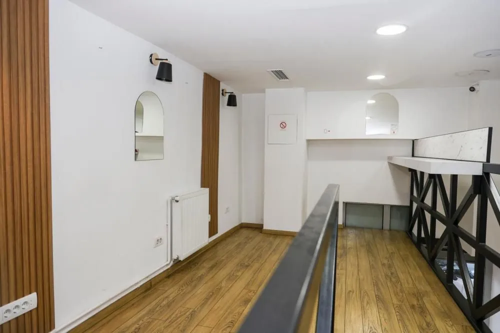 Rent, office space, 110m², Vračar Centar, Vračar Sve Podlokacije