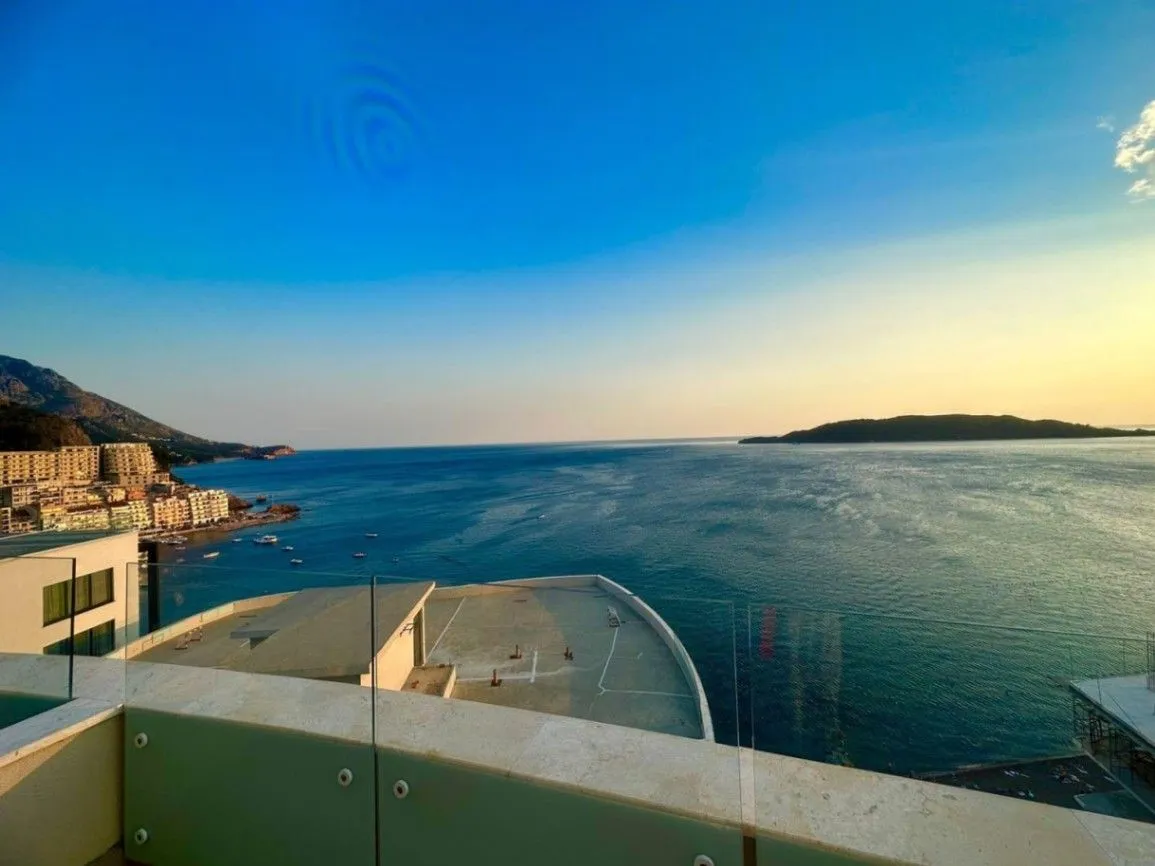 Sale, three bedroom apartment, 85m², Bečići, Budva