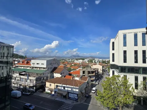 Rent, apartment, 100m², Centar, Podgorica - image 18