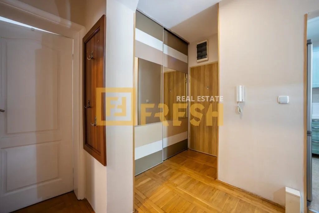 Prodaja, dvosoban stan, 70m², Cetinje, Crna Gora