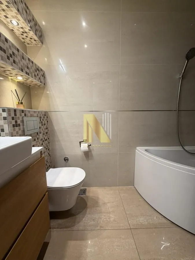 Rent, four bedroom apartment, 119m², Bulevar Oslobodjenja, Novi Sad Sve Podlokacije