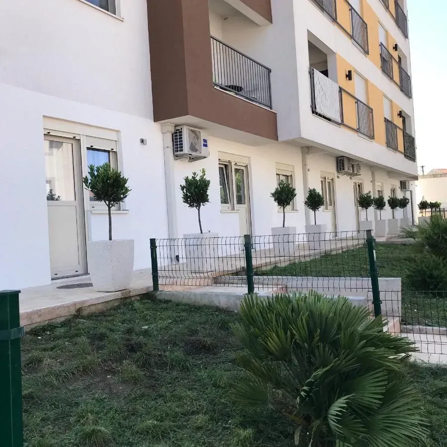Prodaja, stan, 239m², Tivat, Crna Gora