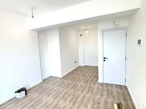 Prodaja, jednosoban stan, 46m², Centar, Bar - image 6