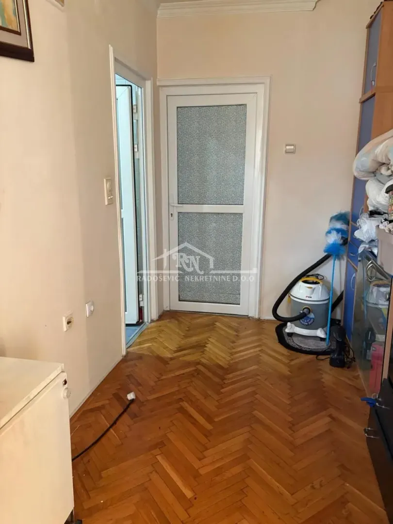 Sale, two bedroom apartment, 62m², Petlovo Brdo, Beograd