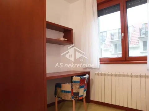 Izdavanje, četvorosoban stan, 197m², Vukov Spomenik, Zvezdara Sve Podlokacije - image 24