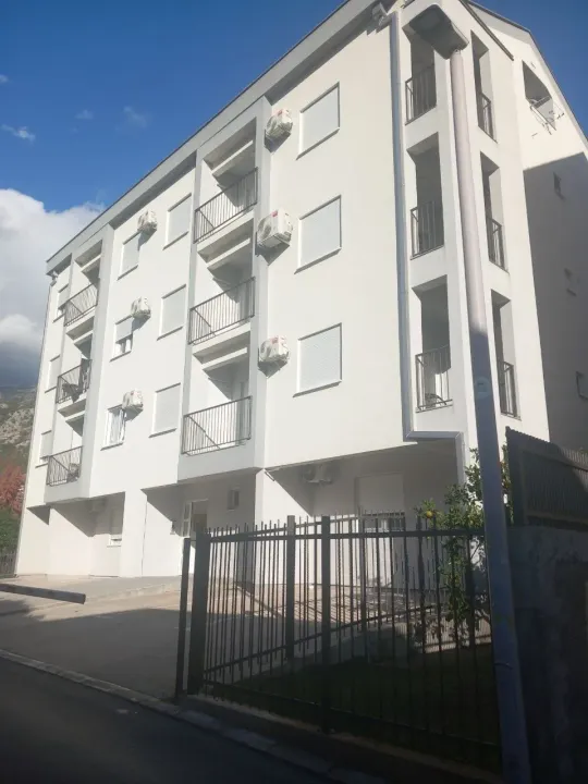 Rent, one bedroom apartment, 45m², Velji Vinogradi, Budva