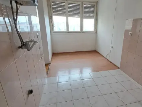 Prodaja, jednosoban stan, 47m², Gintaš, Podgorica - image 3