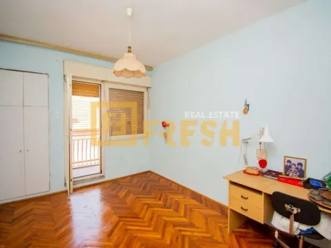 Prodaja, kuća, 214m², Tološi, Podgorica - image 4