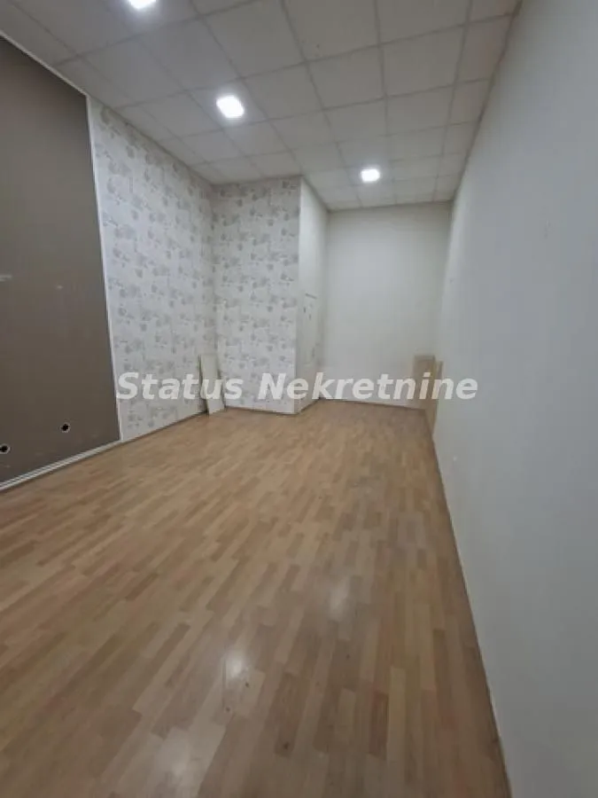 Rent, office space, 28m², Centar, Novi Sad