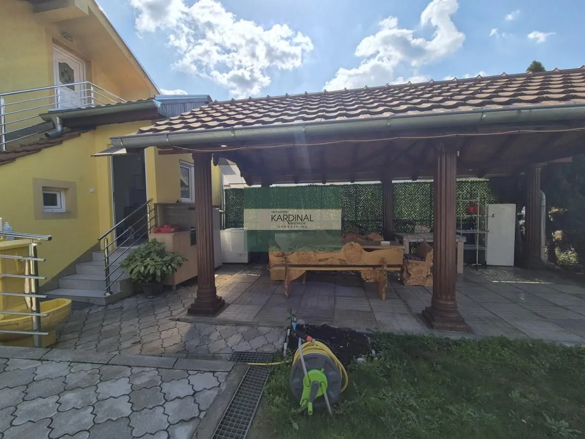 Sale, house, 181m², Kajsijar, Jagodina