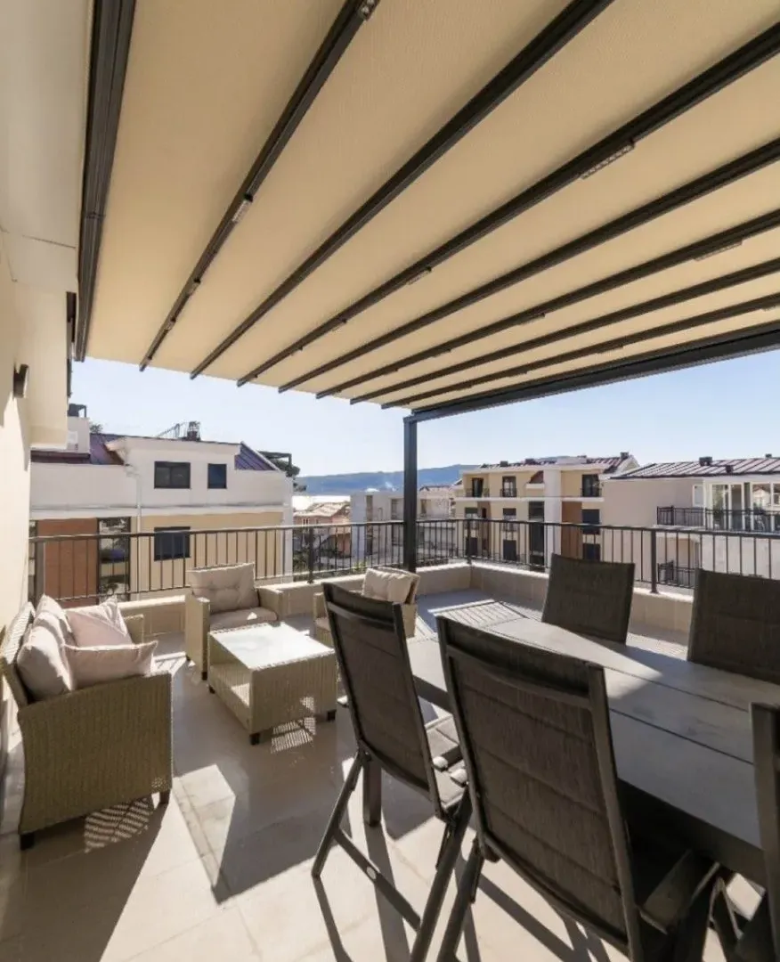 Prodaja, dvosoban stan, 93m², Donja Lastva, Tivat