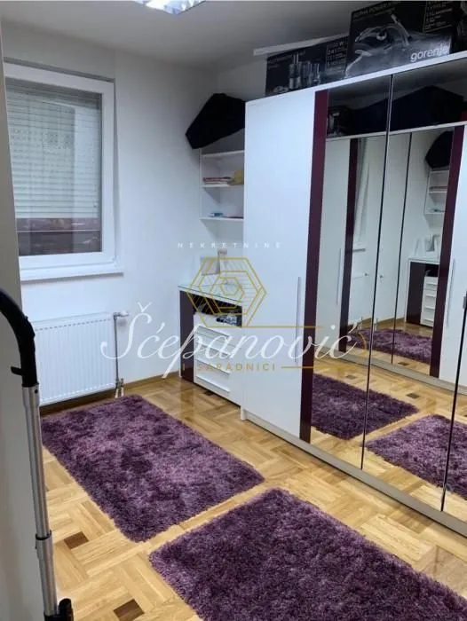 Prodaja, četvorosoban stan, 102m², Bulevar patrijarha Pavla, Novi Sad Sve Podlokacije