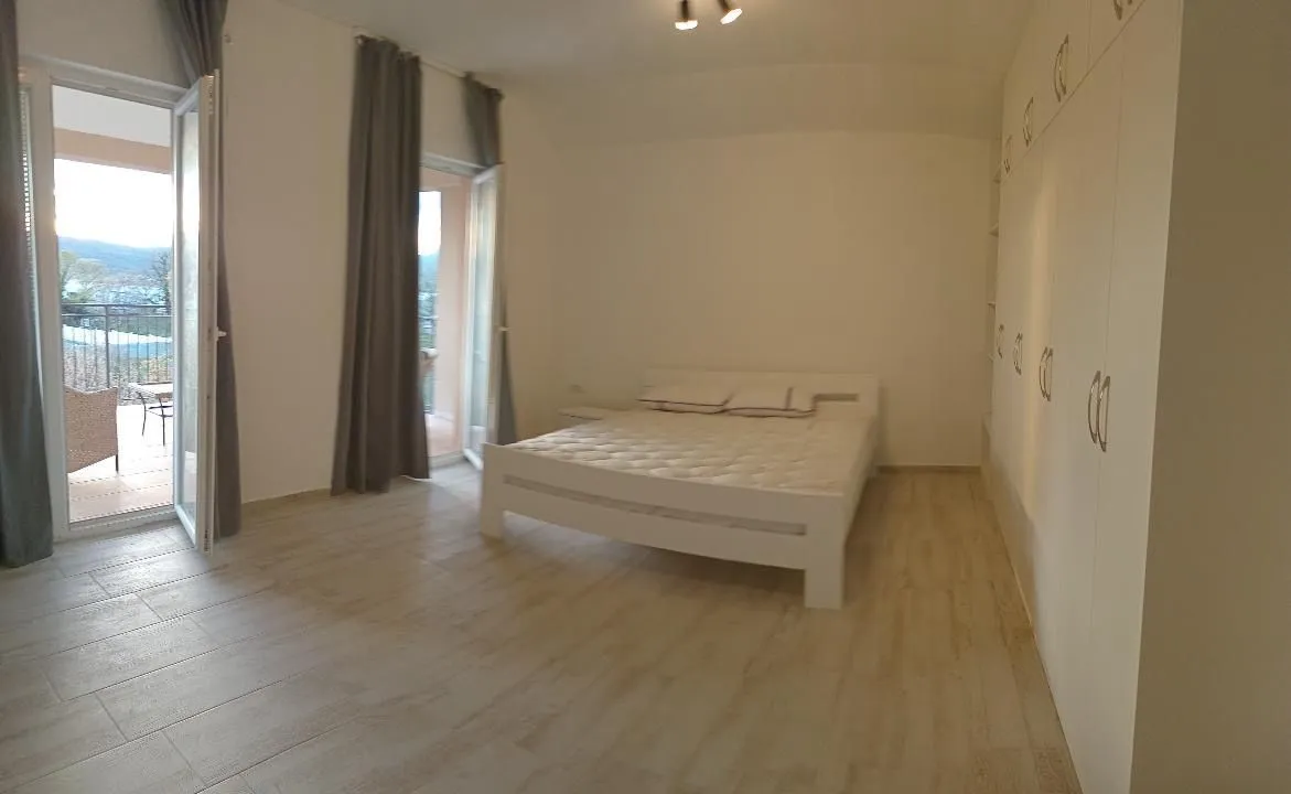 Rent, two bedroom apartment, 120m², Radanovići, Kotor