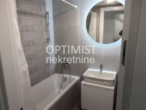 Izdavanje, trosoban stan, 59m², Južni Bulevar, Vračar Sve Podlokacije - image 8