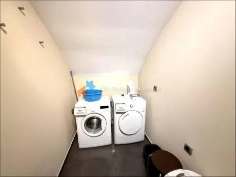 Rent, apartment, 160m², Vračar Sve Podlokacije, Beograd - image 19
