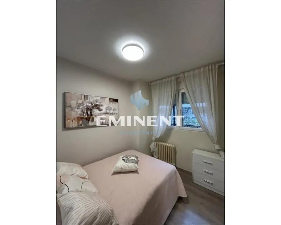 Rent, apartment, 43m², Stari Grad, Beograd