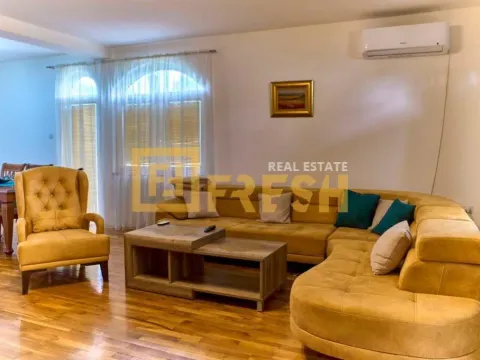 Izdavanje, kuća, 160m², Tološi, Podgorica - image 4