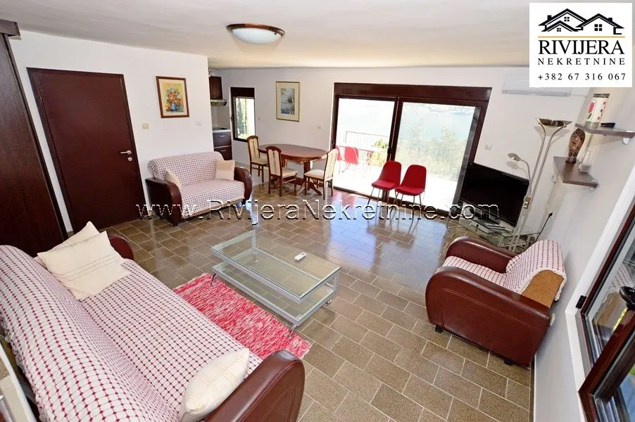 Prodaja, kuća, 110m², Njivice, Herceg Novi