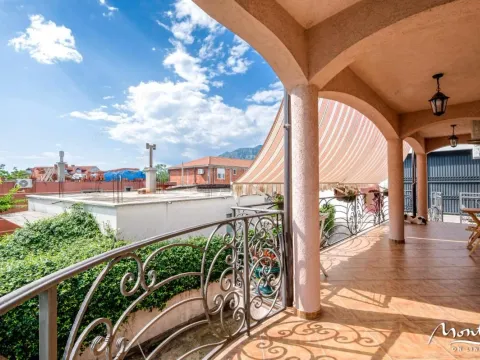 Prodaja, kuća, 280m², Bar, Crna Gora - image 35