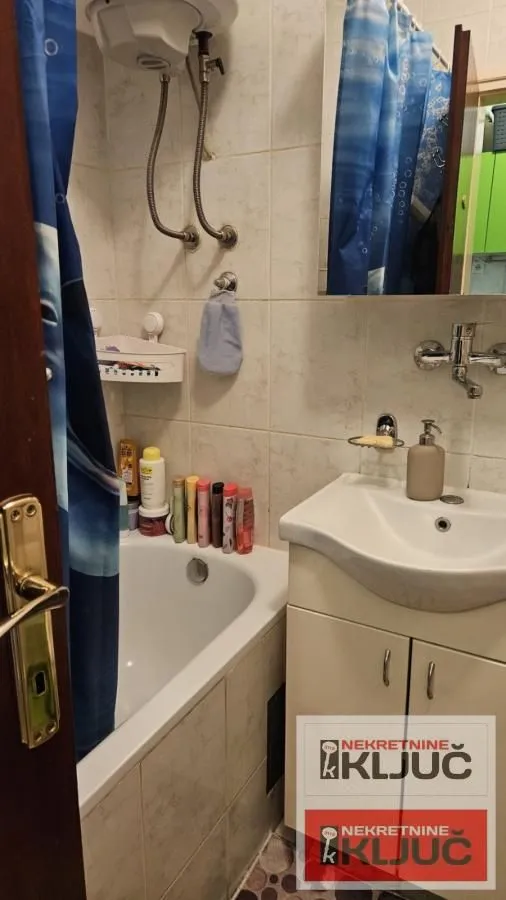 Prodaja, garsonjera, 17m², Bulevar Oslobodjenja, Novi Sad Sve Podlokacije