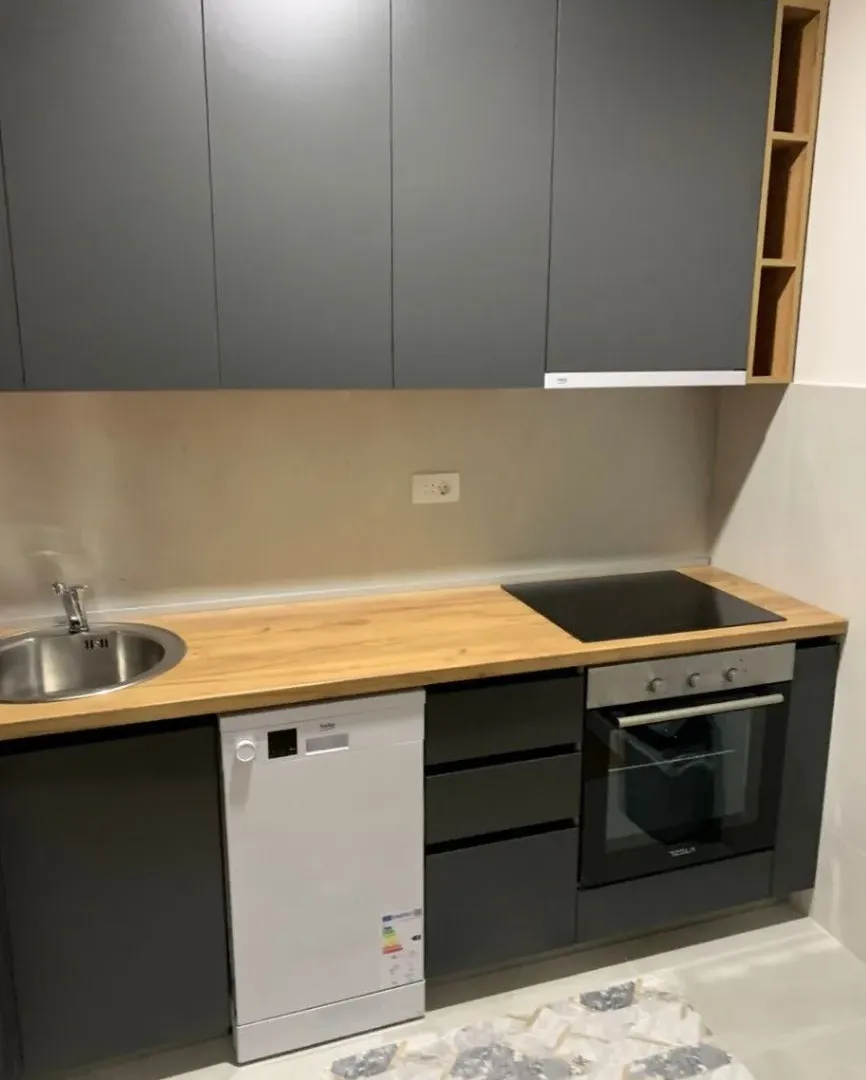 Izdavanje, jednosoban stan, 49m², Central Point, Podgorica