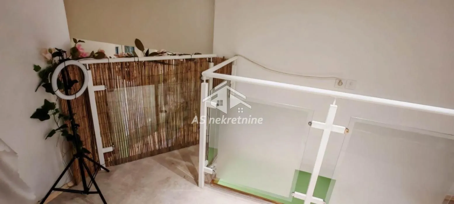 Rent, office space, 46m², Stari Grad, Beograd