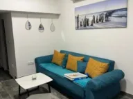 Izdavanje, kuća, 33m², Tološi, Podgorica - image 1