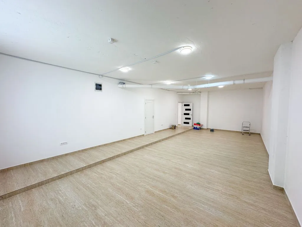 Rent, office space, 198m², Zabjelo, Podgorica