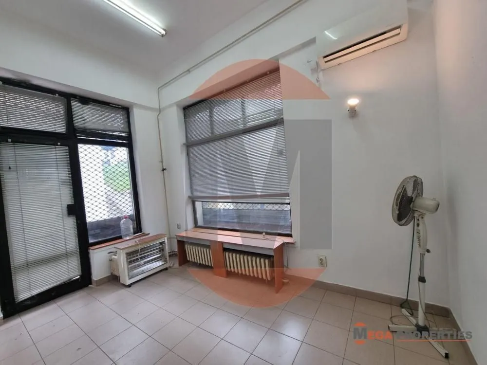 Rent, office space, 12m², Zvezdara Sve Podlokacije, Beograd
