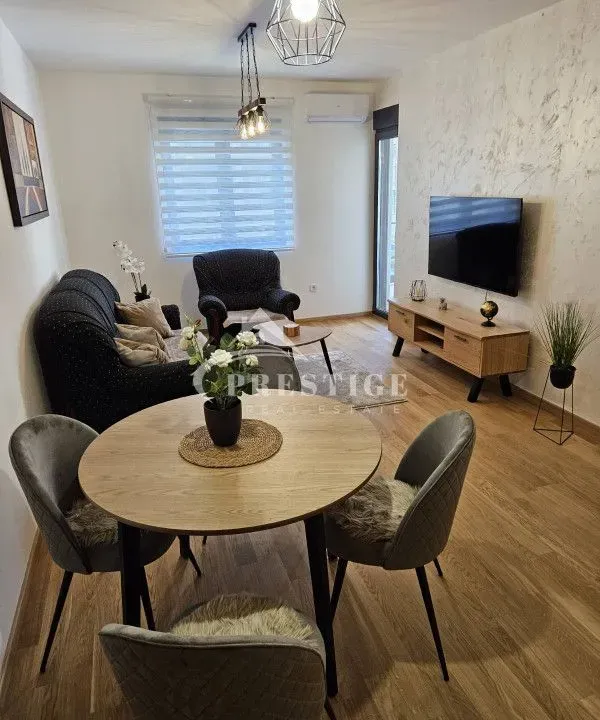 Izdavanje, jednosoban stan, 47m², City Kvart, Podgorica