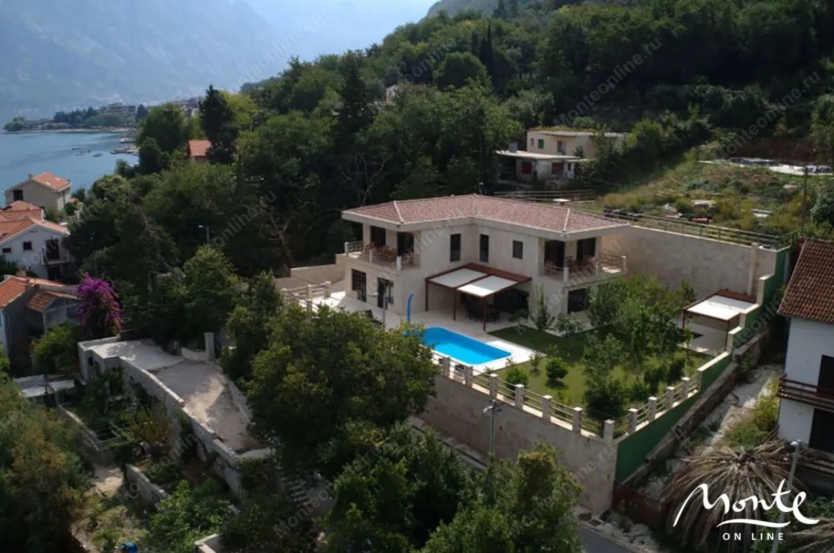 Prodaja, kuća, 372m², Stoliv, Kotor