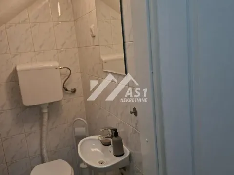 Izdavanje, dvosoban stan, 60m², Centar, Novi Sad - image 8