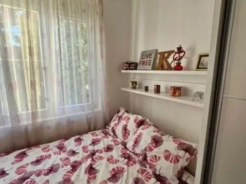 Izdavanje, dvosoban stan, 65m², Centar, Podgorica - image 4