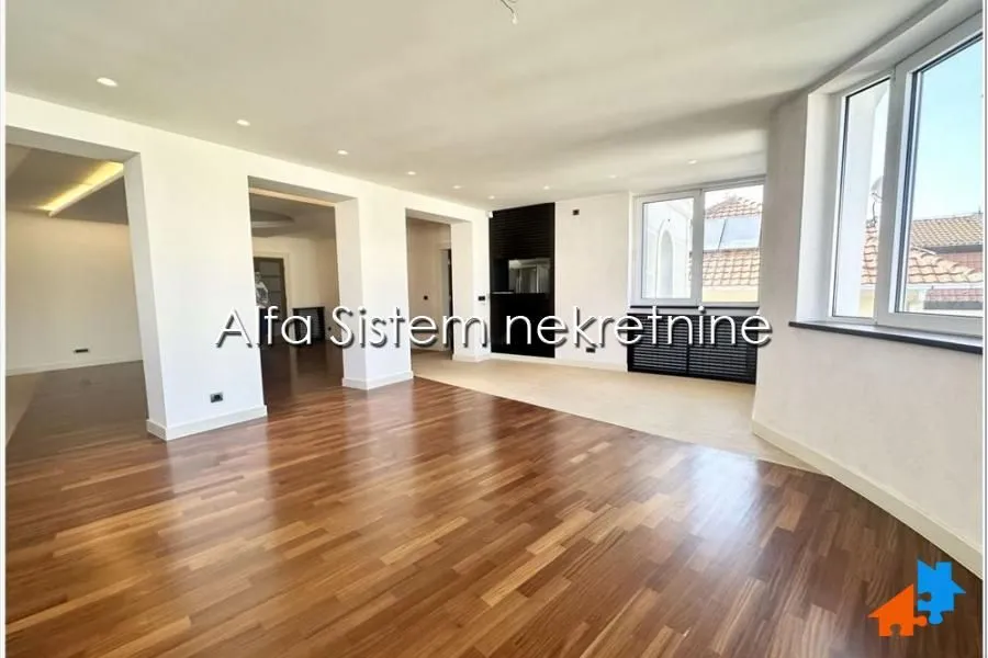 Prodaja, četvorosoban stan, 147m², Banovo Brdo, Beograd