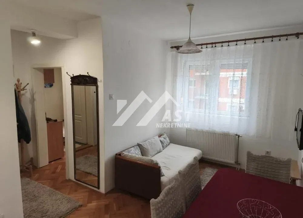 Izdavanje, jednosoban stan, 32m², Novi Sad Sve Podlokacije, Novi Sad