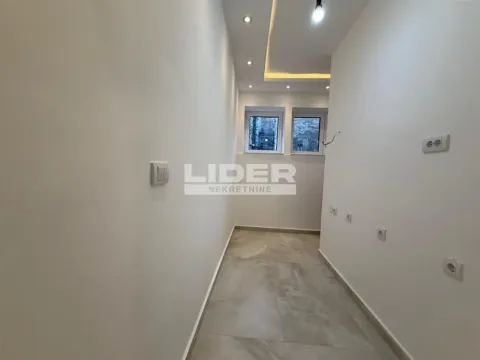 Sale, two bedroom apartment, 60m², Stari Grad, Beograd - image 8