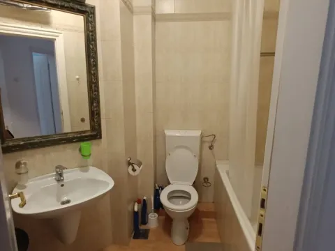 Izdavanje, dvosoban stan, 65m², Centar, Podgorica - image 14