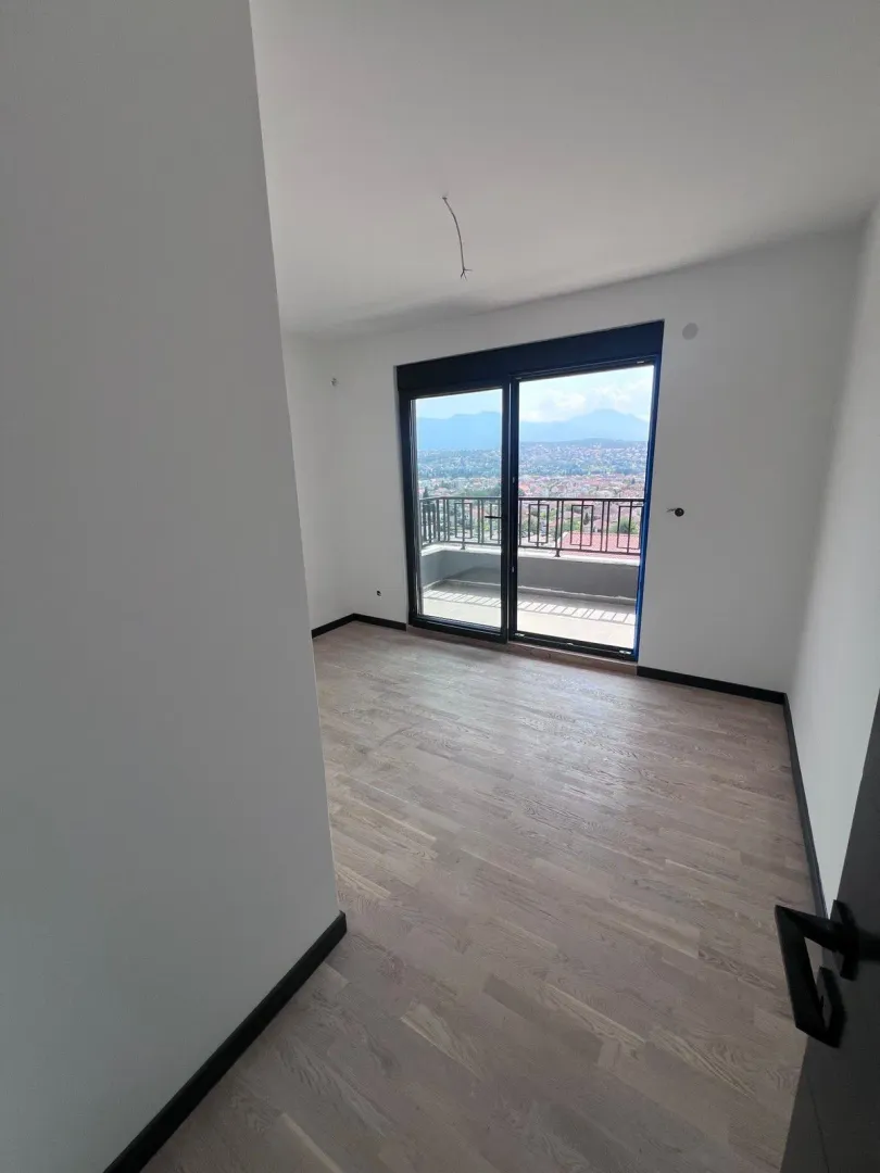 Prodaja, dvosoban stan, 89m², Gorica C, Podgorica