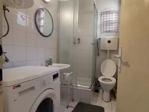 Izdavanje, garsonjera, 30m², Kalenić Pijaca, Vračar Sve Podlokacije - image 6
