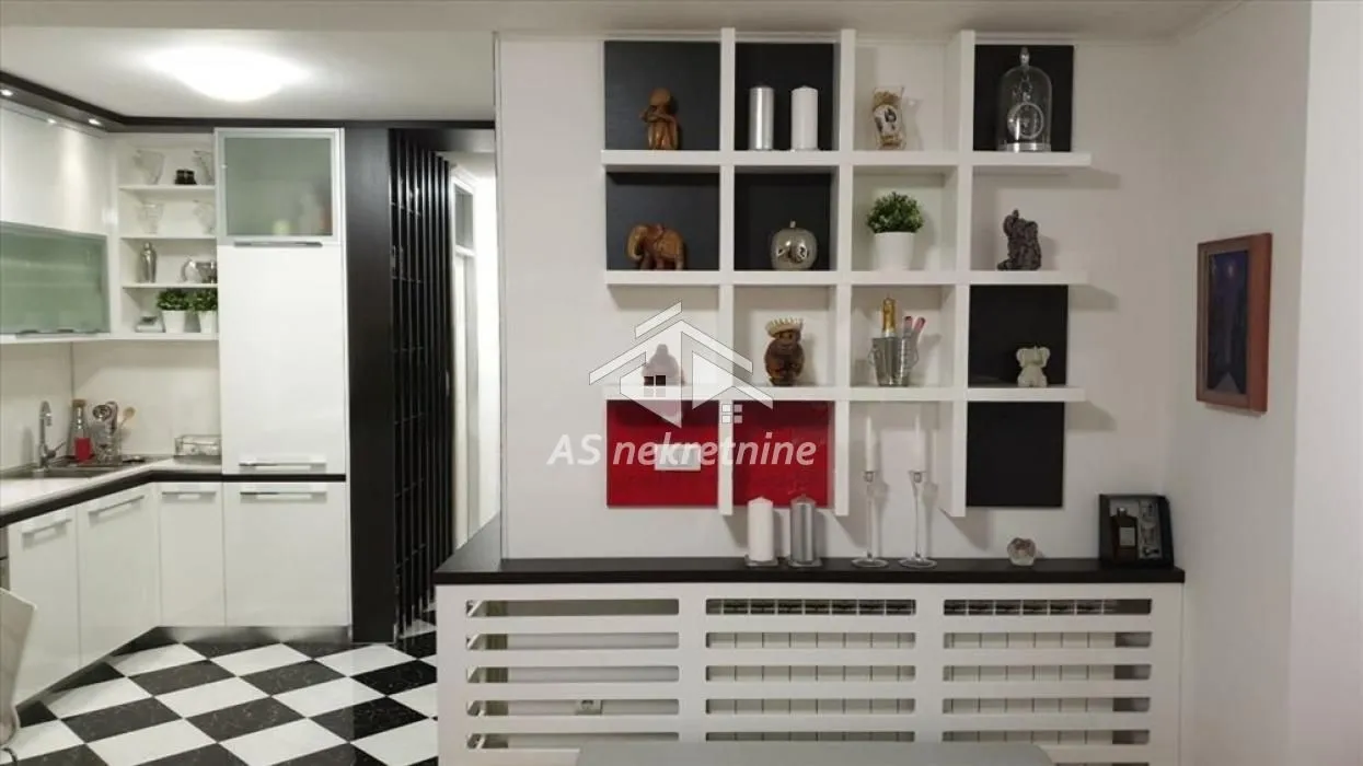 Izdavanje, dvosoban stan, 60m², Vračar Hram, Vračar Sve Podlokacije