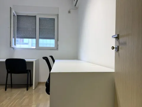 Izdavanje, trosoban stan, 75m², City Kvart, Podgorica - image 7